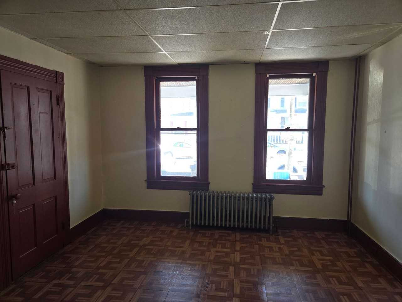 1507 Washington St - Photo 2 of 13