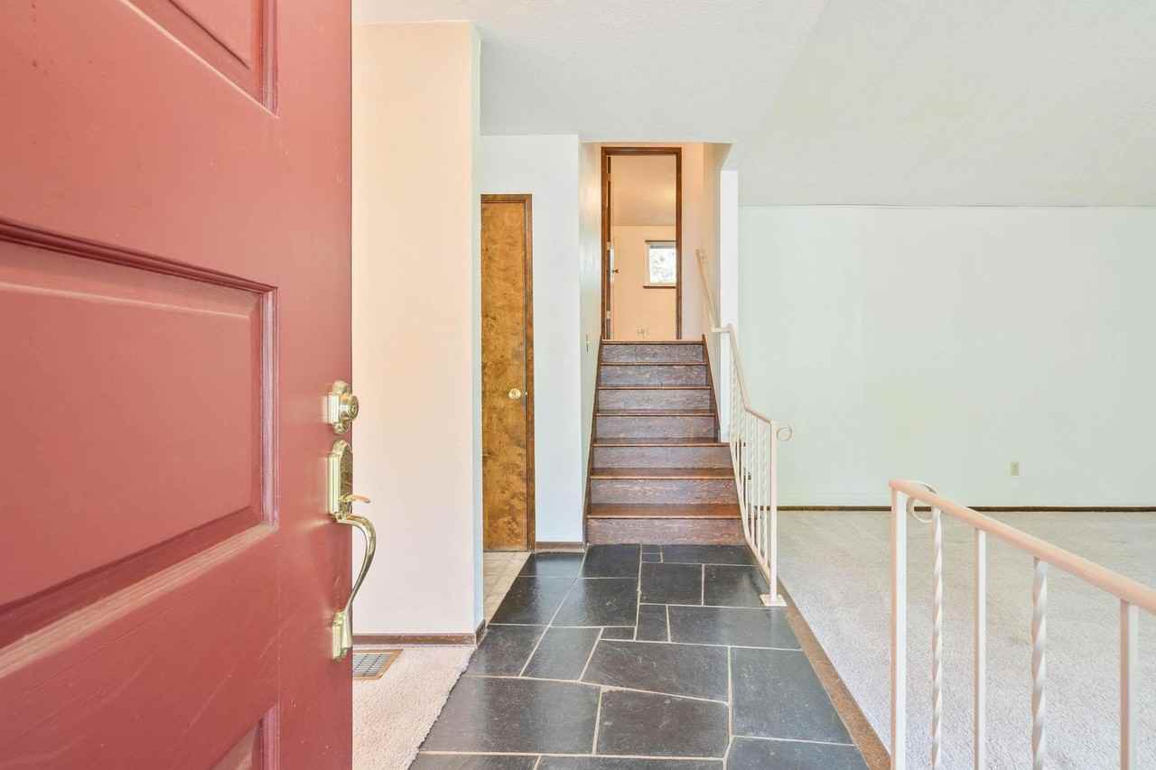 7670 Sw 140th Ave - Photo 4 of 49