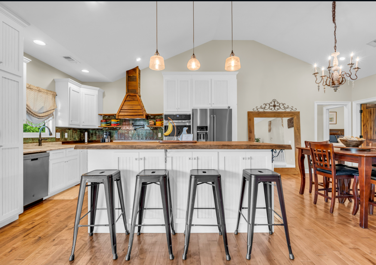 790 Moores Creek Rd - Photo 7 of 30