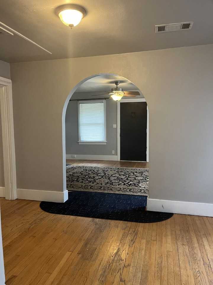 1141 Northwest 43rd Street - Photo 4 of 17