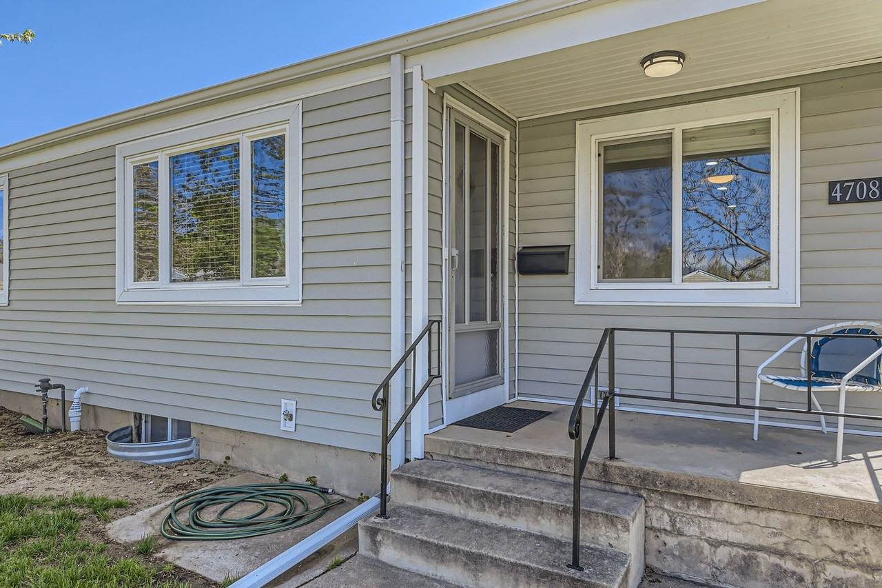 4708 Meade St - Photo 3 of 28