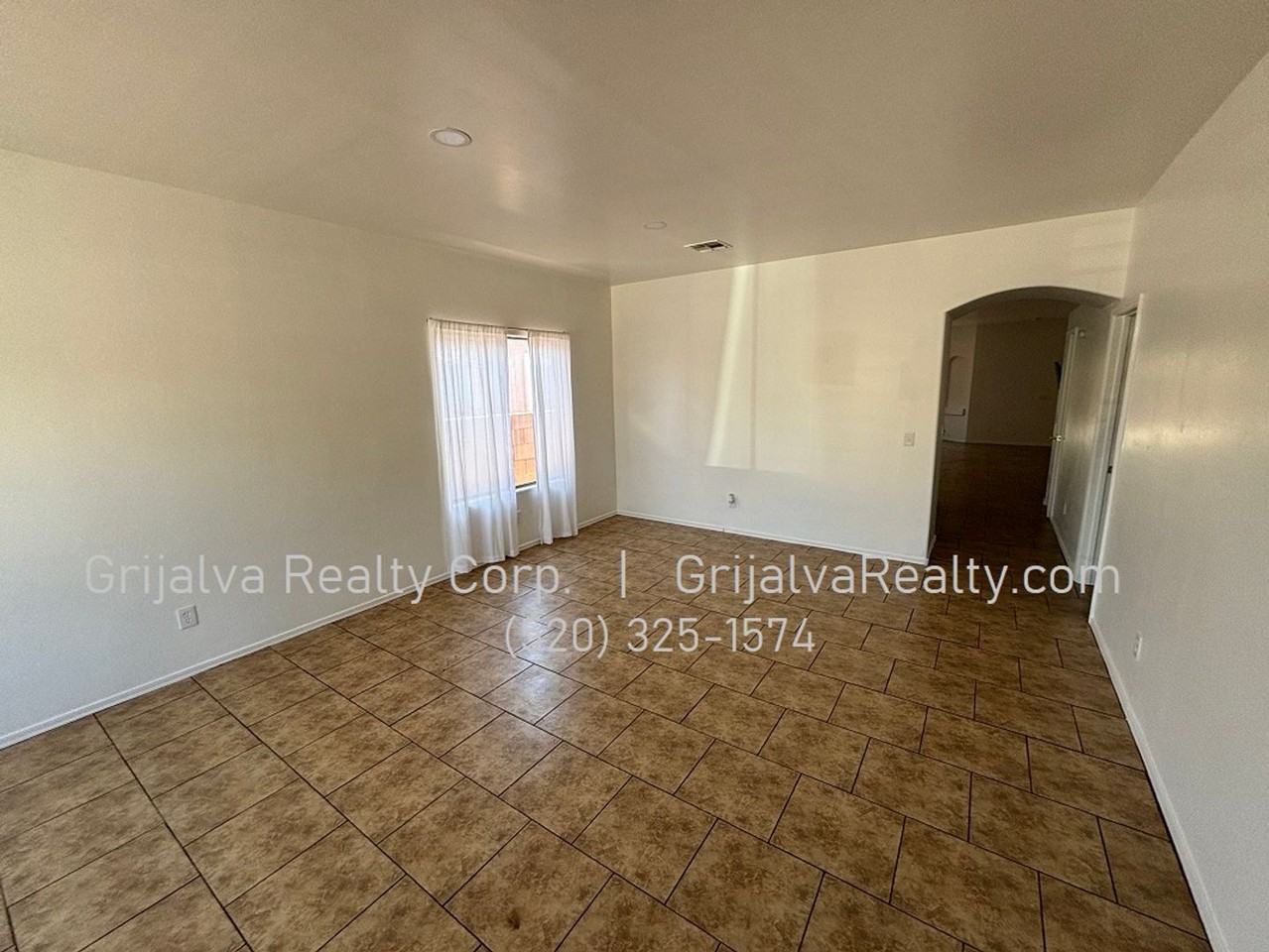 182 E Corte Rancho Dorada - Photo 3 of 17