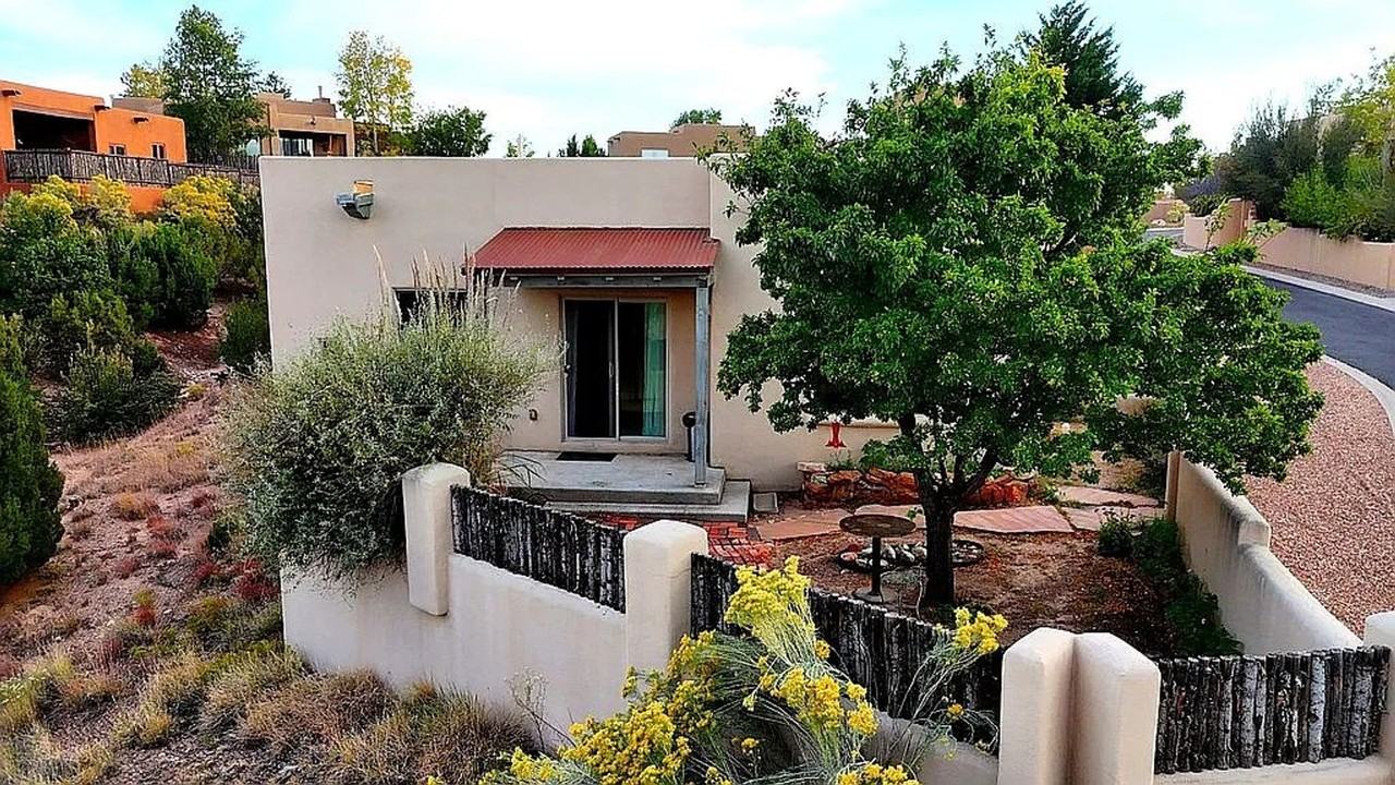 4 Calle Las Casas - Photo 2 of 17
