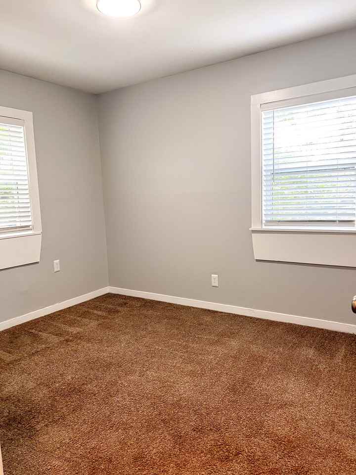 Ridgeside Flats - Photo 5 of 12