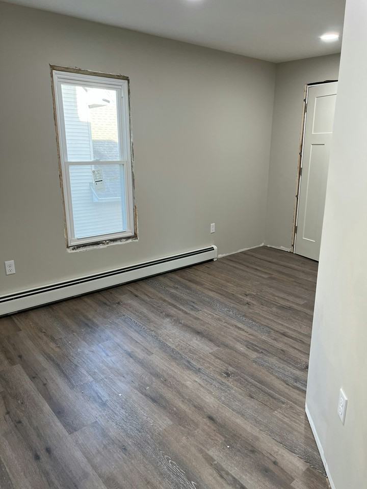 119 East Elm Street, Unit 3 - Photo 6 of 6