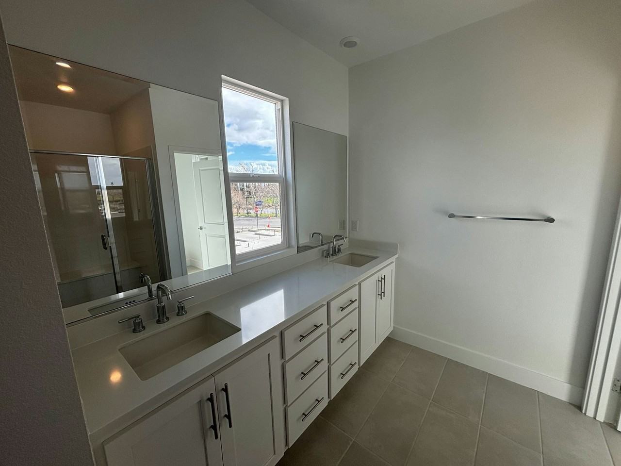 344 North Geyserville Way - Photo 3 of 11