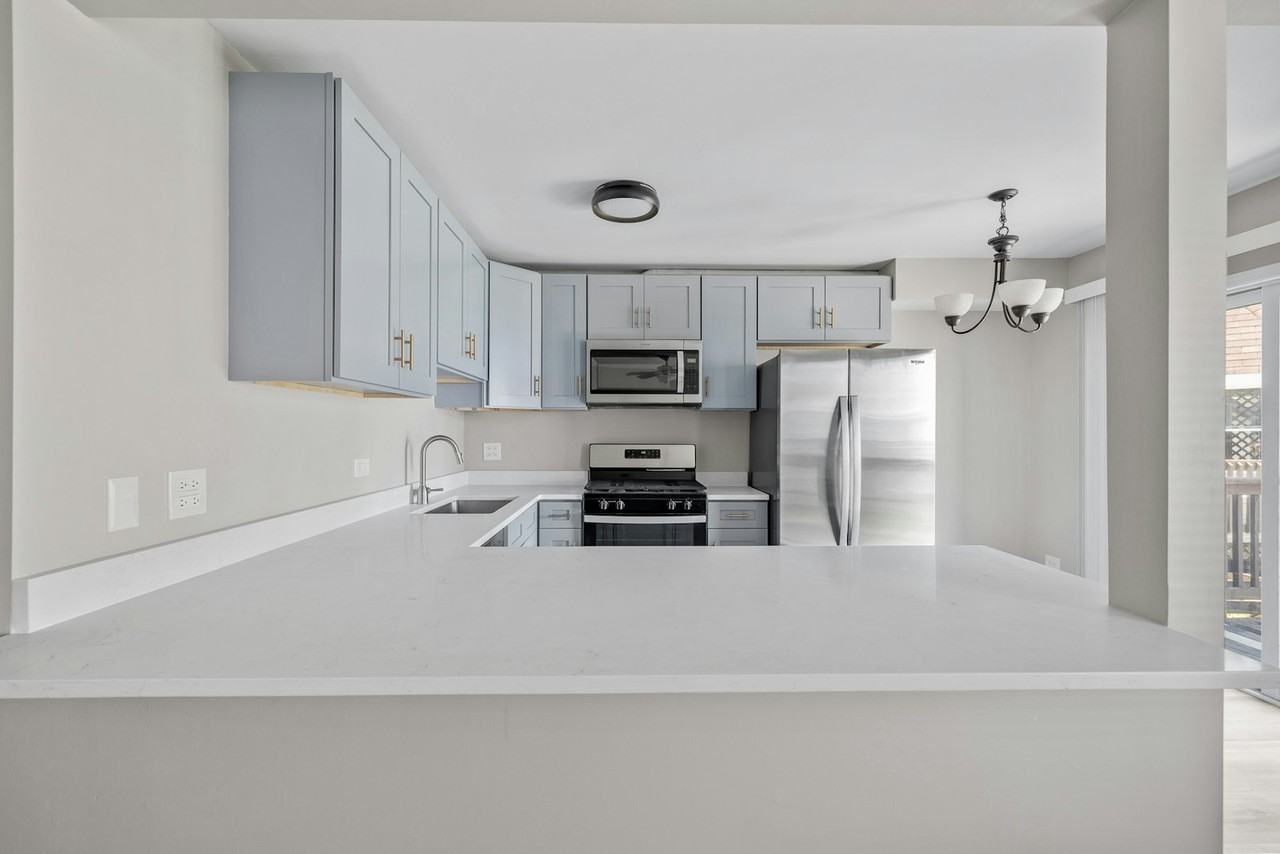 1711 South Madison Street - Photo 4 of 14