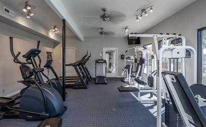 Western Hills Apartments - Photo 4 of 44