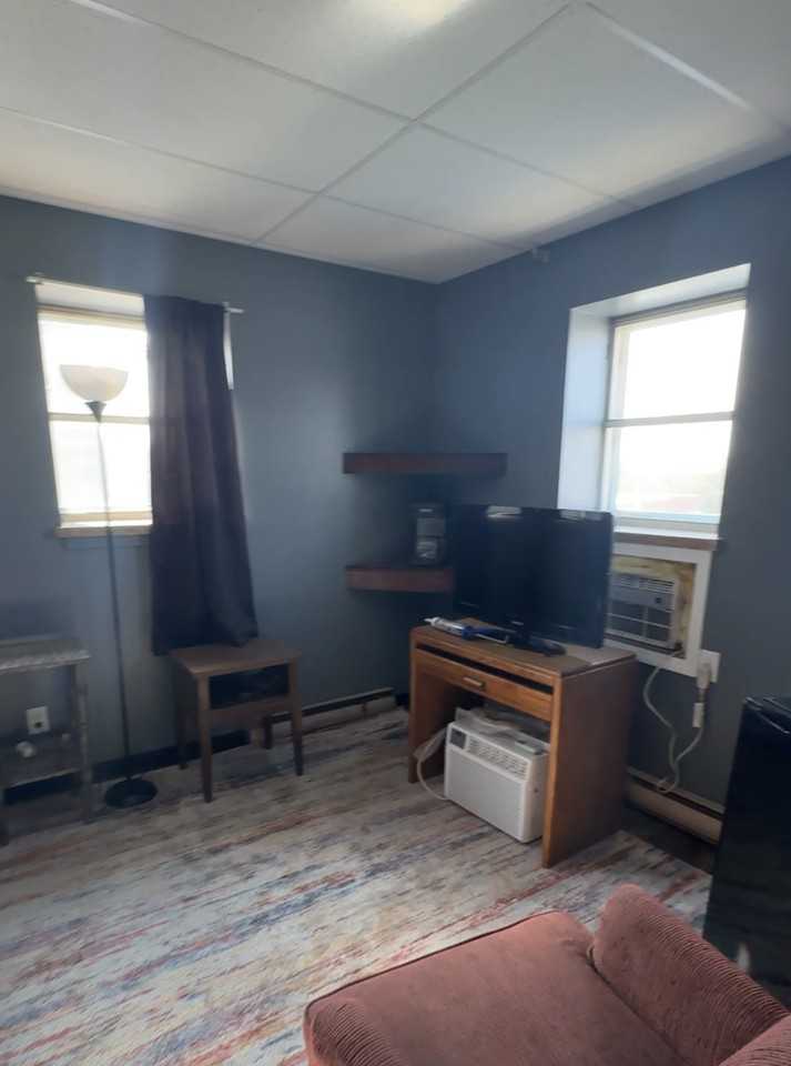 301 W Adams Street - Photo 5 of 6