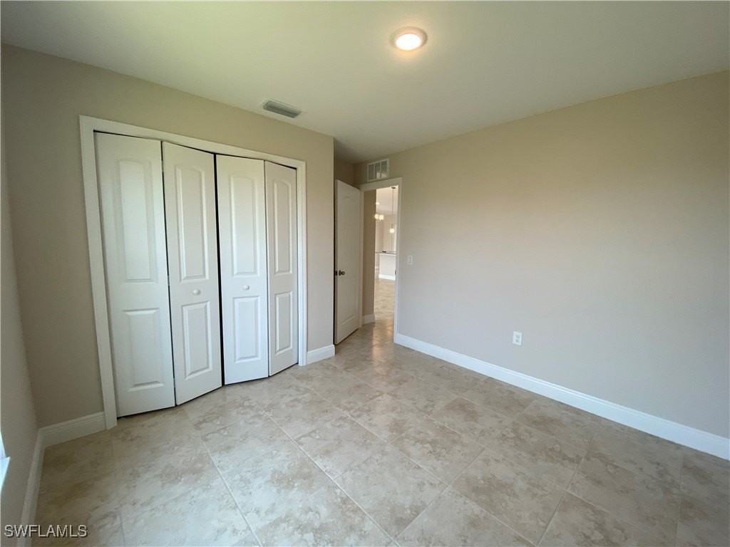 1000 Ne 44th Ln - Photo 5 of 18