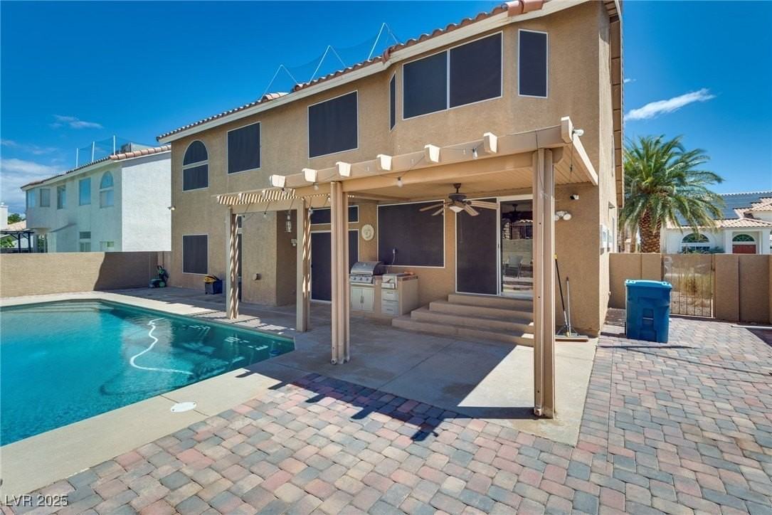 3913 Diamond Ridge St - Photo 2 of 46