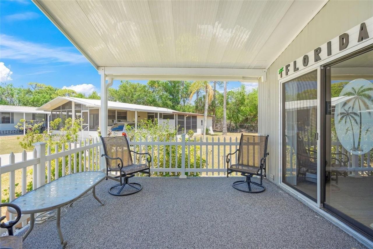 925 Iglesia Dr - Photo 4 of 25