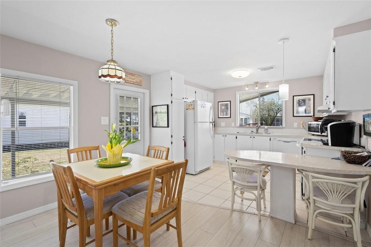 925 Iglesia Dr - Photo 5 of 25