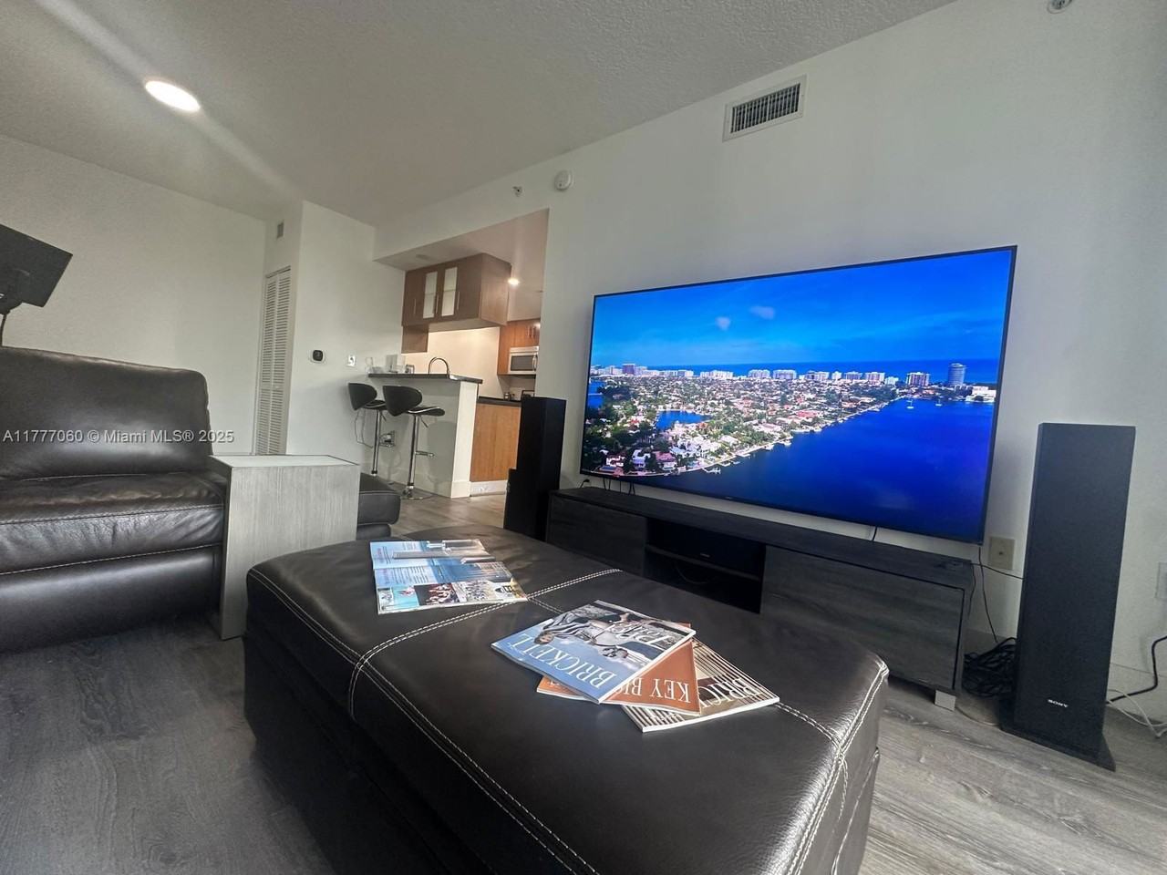 601 Ne 23rd St #1101 - Photo 3 of 8