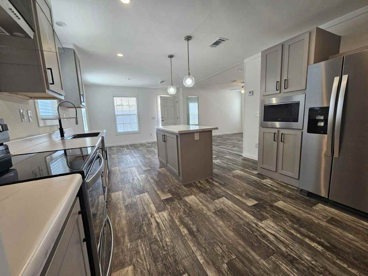 6661 Hidden Oaks Dr #6661 - Photo 3 of 13