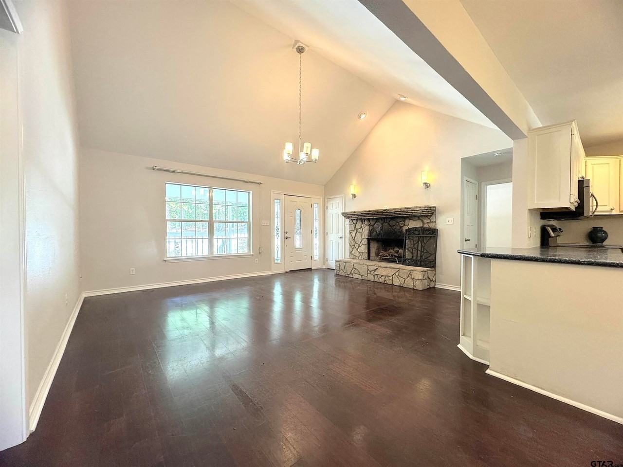 645 County Road 3999 - Photo 5 of 23