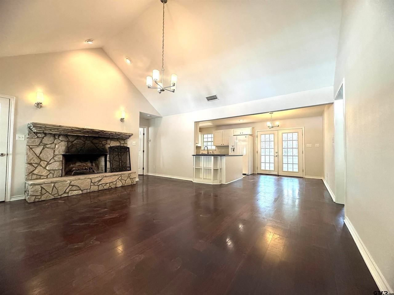 645 County Road 3999 - Photo 6 of 23