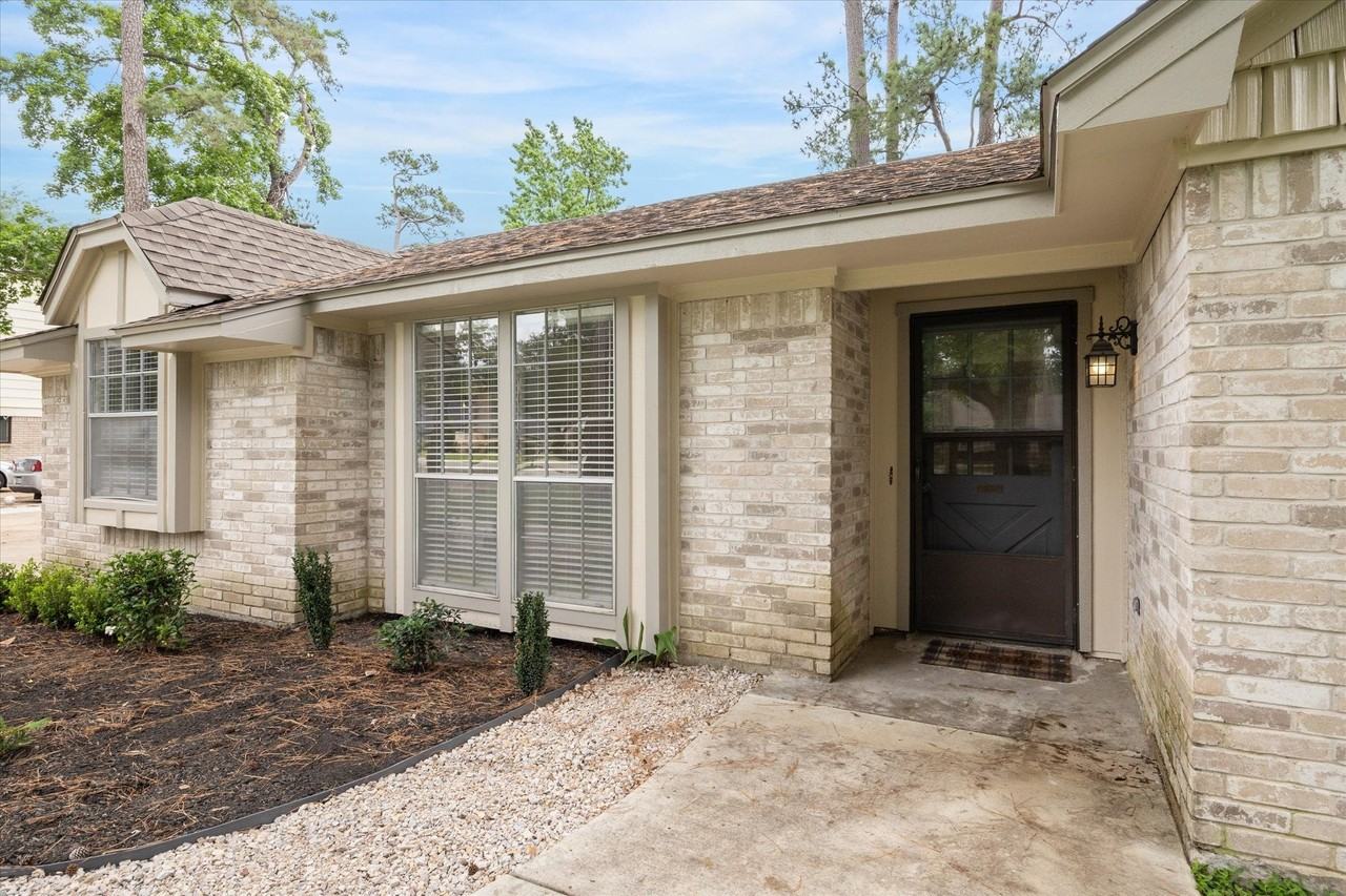 13910 E Cypress Forest Dr - Photo 2 of 25