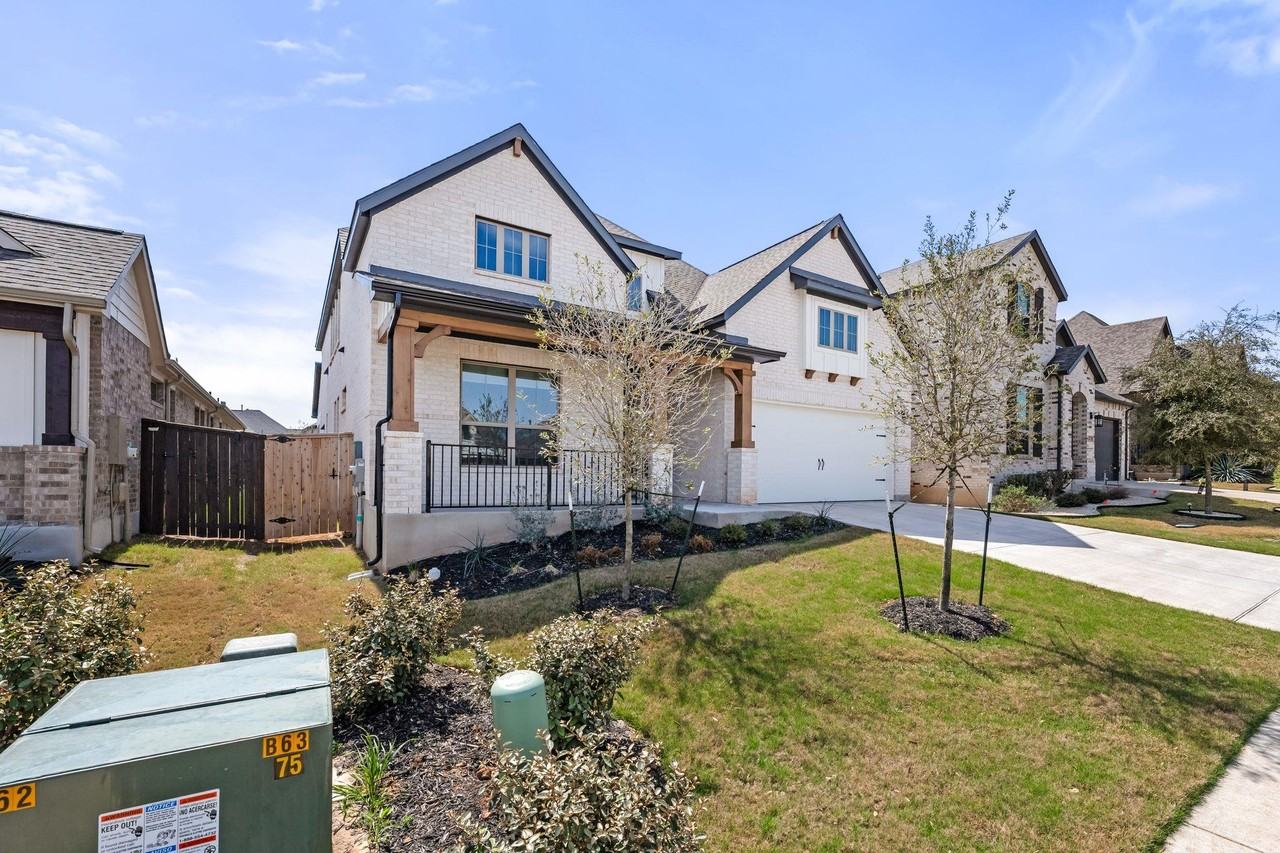 416 Teakmill Trl - Photo 3 of 39