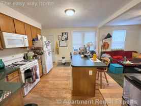 387 Columbia St - Photo 1 of 1