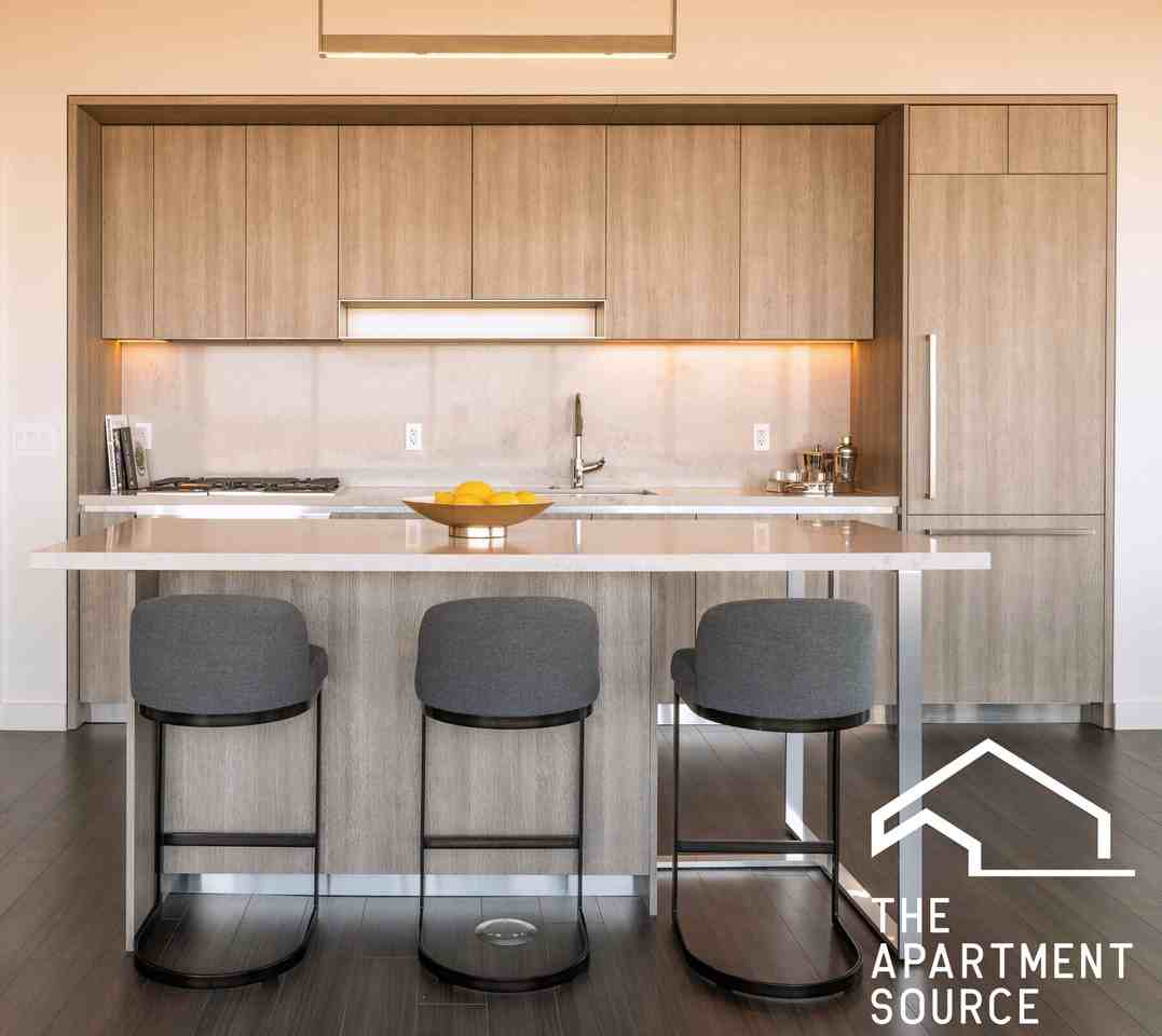 1210 S Indiana Ave - Photo 2 of 50