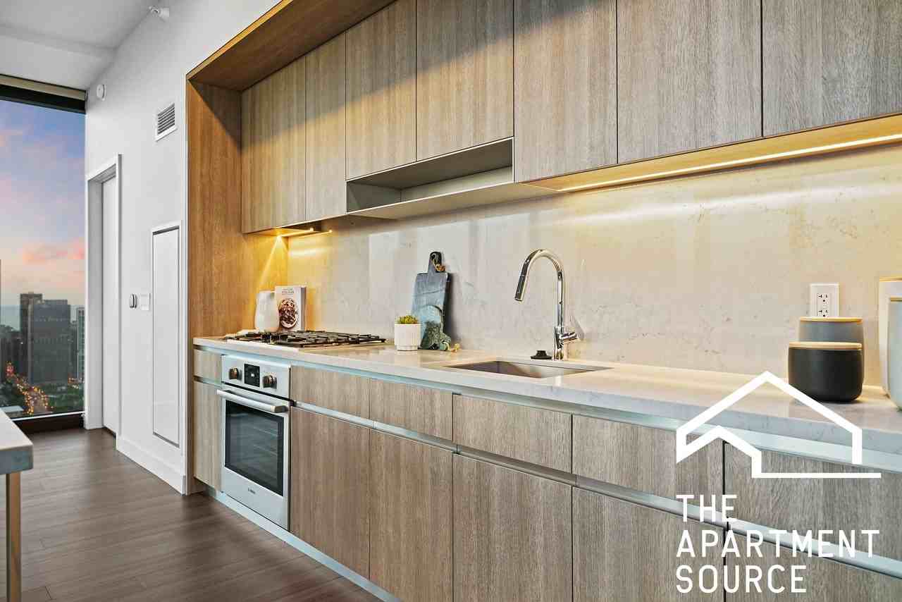 1210 S Indiana Ave - Photo 3 of 50