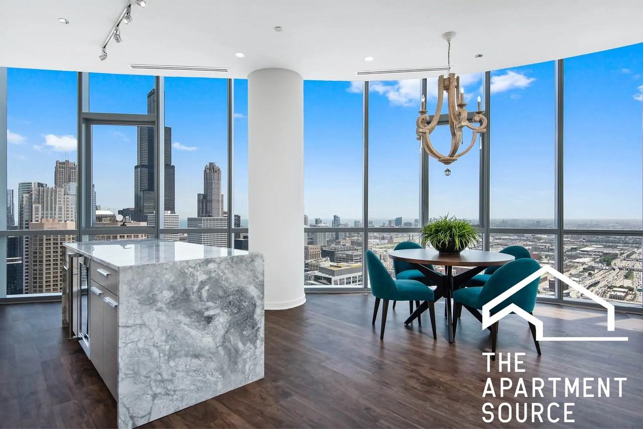 727 W Madison St - Photo 5 of 33