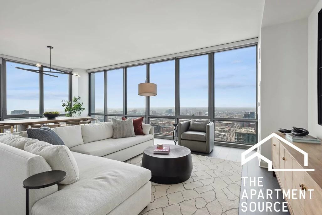 164 N Peoria St - Photo 3 of 21