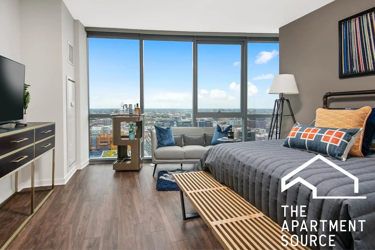 727 W Madison St - Photo 6 of 33