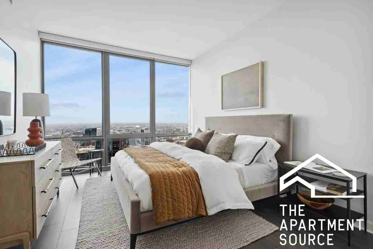 514 N Peshtigo Ct #3BD2-5BATH - Photo 7 of 25