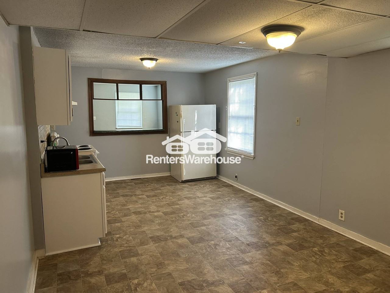 629 Seminole Cir - Photo 2 of 17
