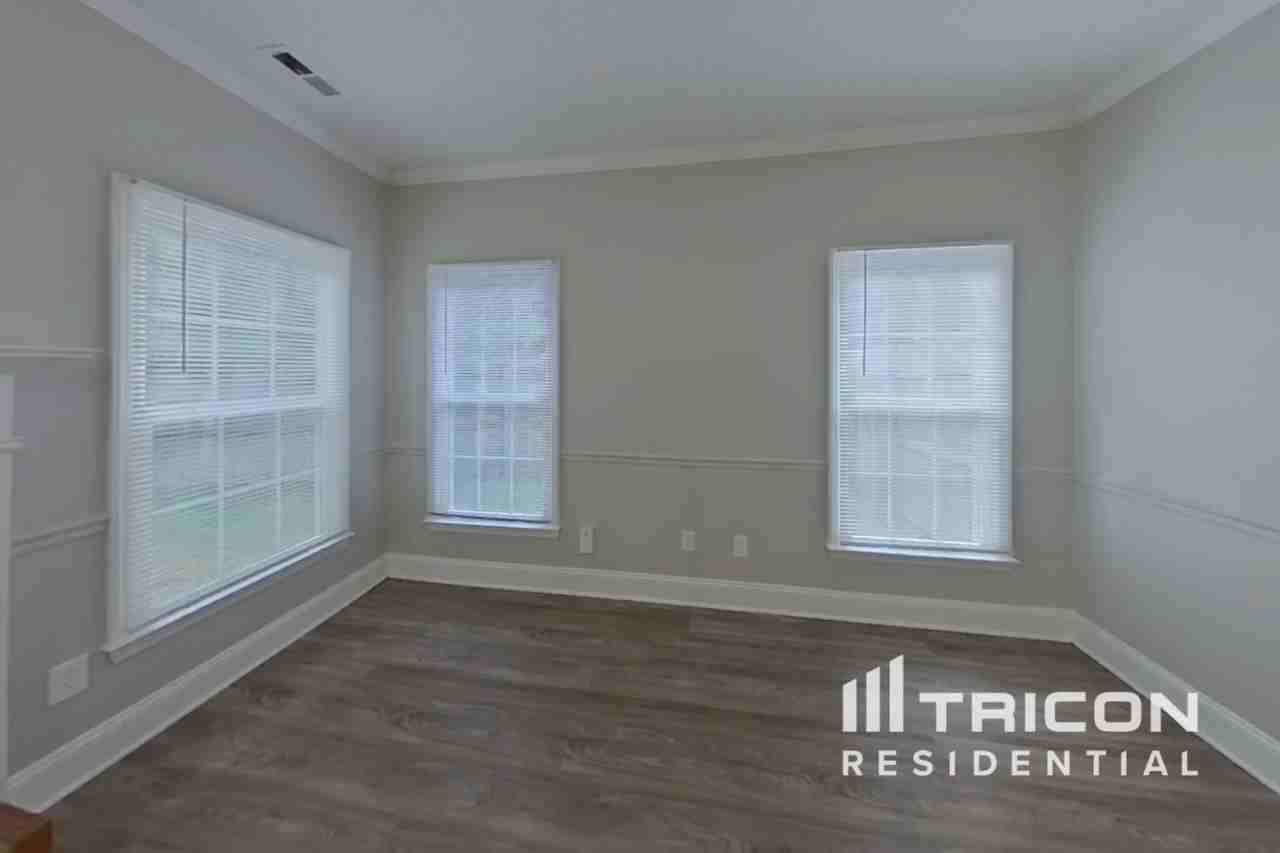 10913 Gladewater Drive Matthews NC - Photo 3 of 19