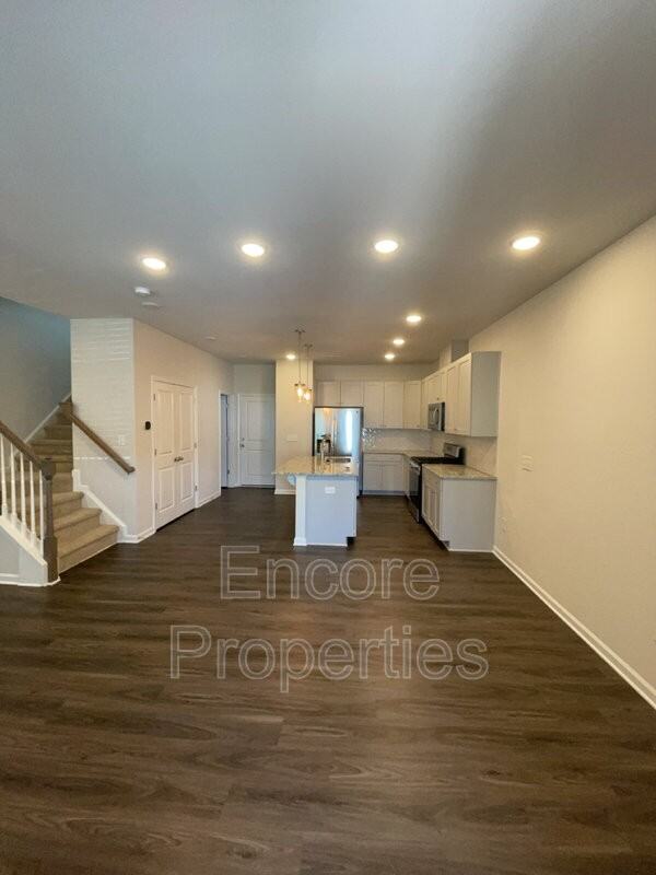 908 Robbie Jackson Ln - Photo 4 of 19