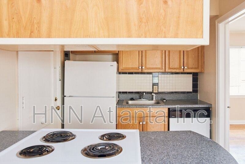 1082 Briarcliff Rd Ne #4 - Photo 5 of 9