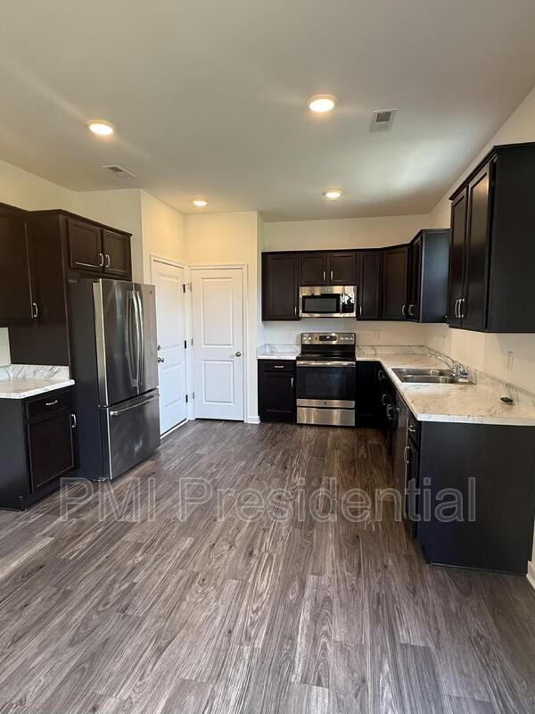 5612 Moss Side Ave - Photo 7 of 19