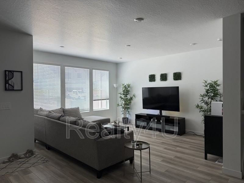 10026 N Dorado Way - Photo 4 of 25