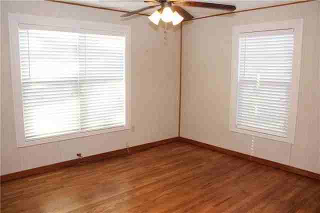 1621 S Stewart St #NA - Photo 2 of 11