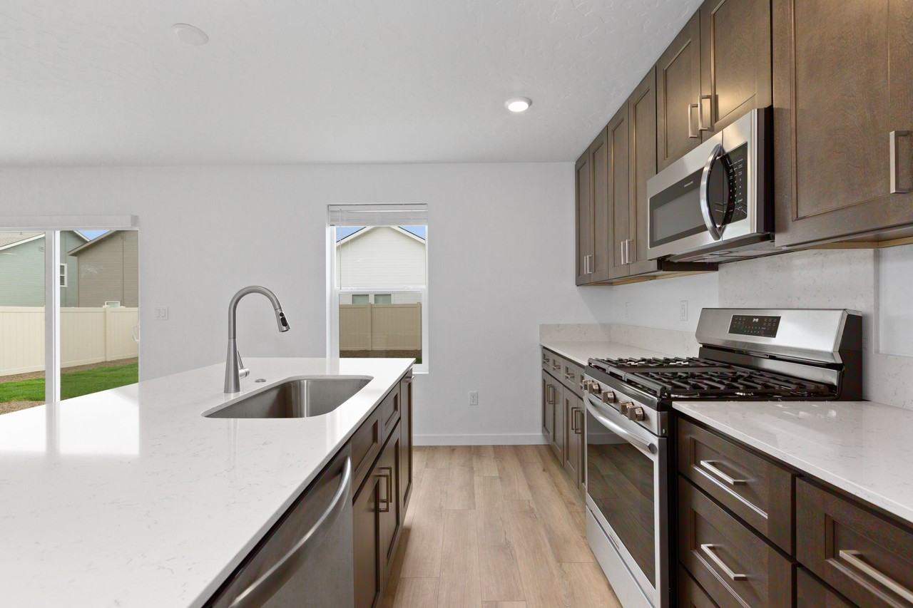 6658 W Aileron St #NA - Photo 5 of 37