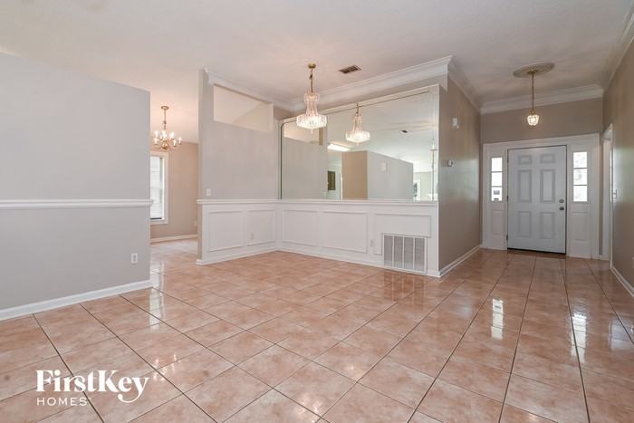 4576 Antler Hill Dr E - Photo 3 of 15