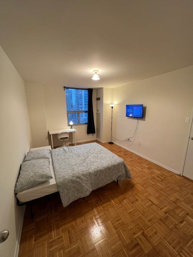 140 Carlton Street #8