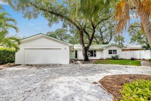 12831 S Shore Dr - Photo 1 of 1