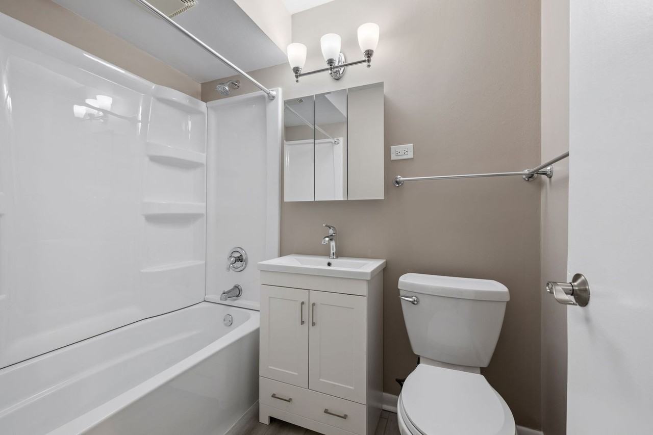 WHEATON COURT, LLC - Photo 6 of 25