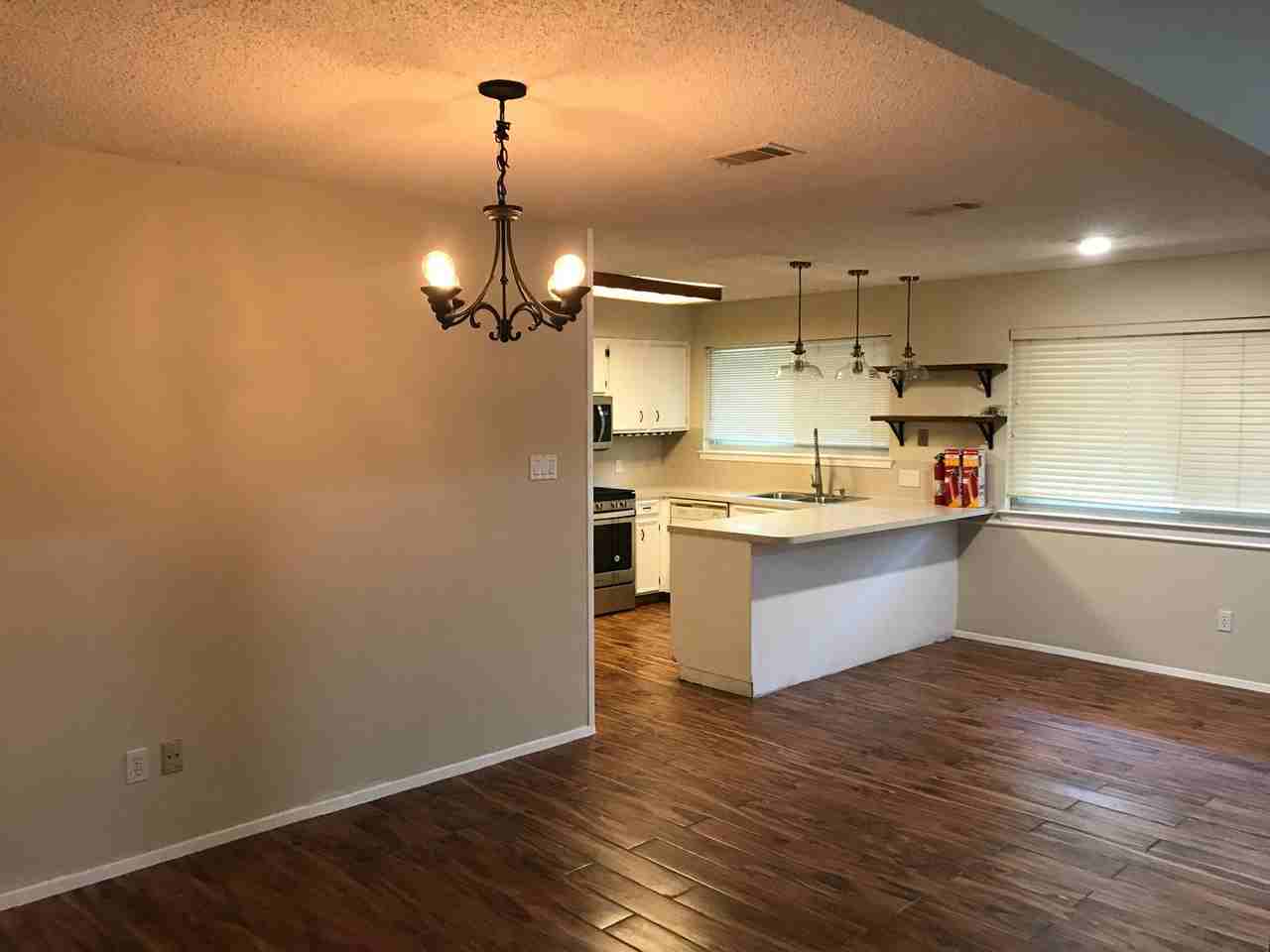 3702 Powderhorn Dr - Photo 2 of 15