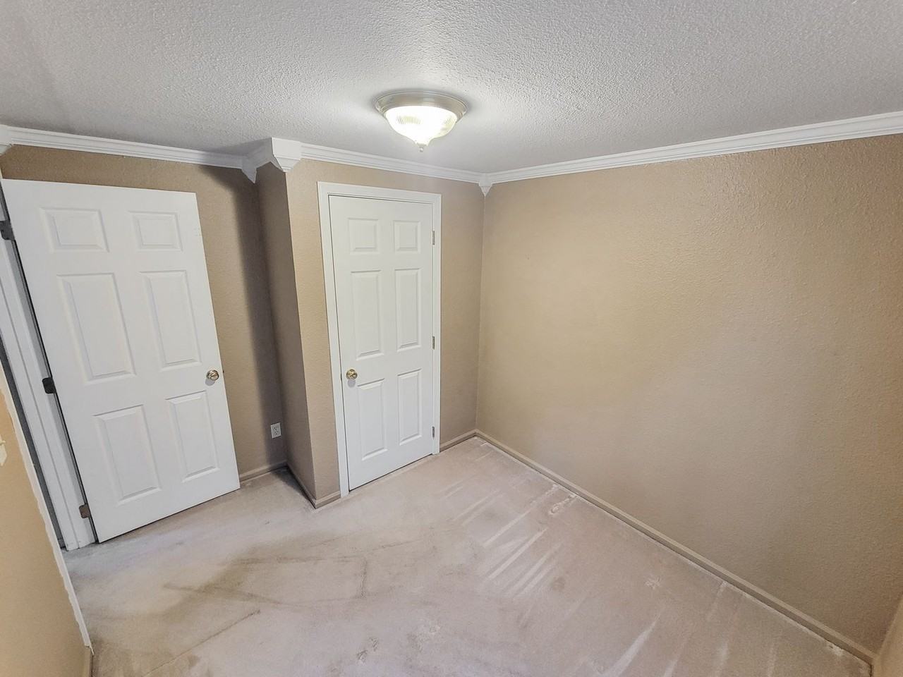 1208 Juniper St - Photo 5 of 27
