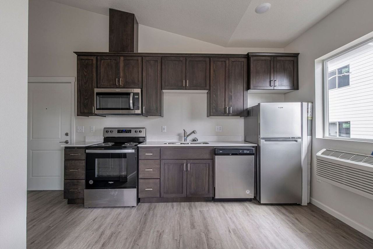 Plymouth Barracuda #2025-25-1724 - Photo 4 of 4