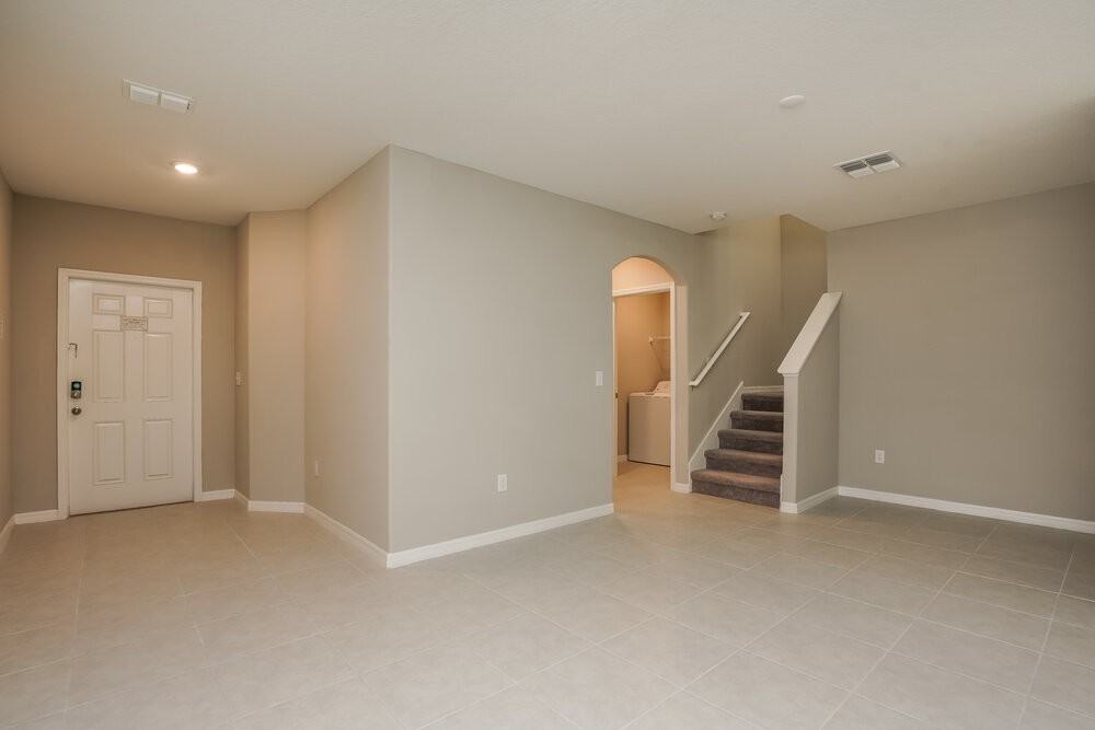 7218 Spring Snowflake Ave - Photo 4 of 17