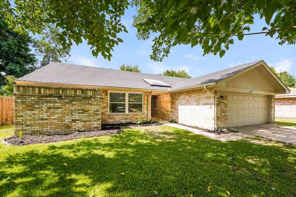 2677 Steppington St - Photo 3 of 16