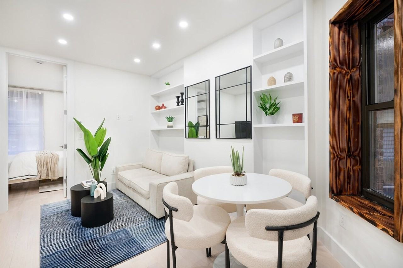 515 W 48th St #1022030P - Photo 2 of 12