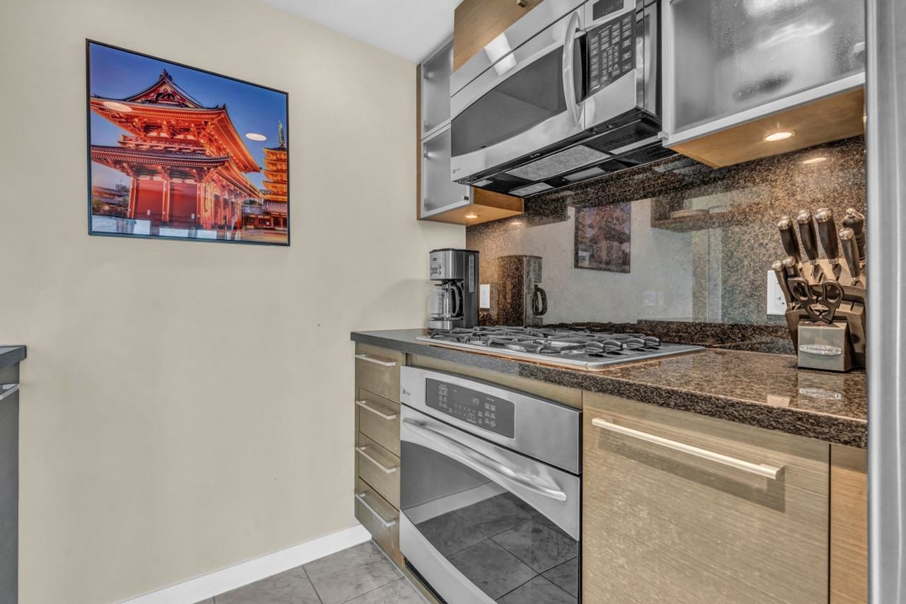 833 Seymour St #1222963P - Photo 5 of 12