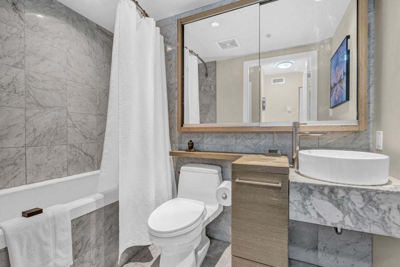 833 Seymour St #1222963P - Photo 7 of 12